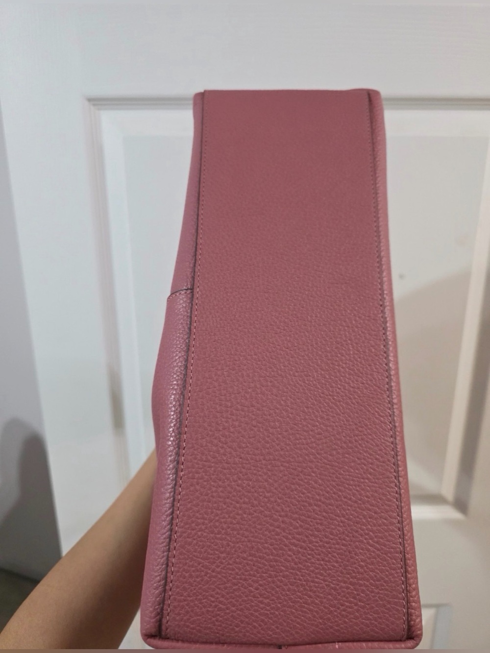 Kate Spade 454 Large Shoulder Bag in Pomegranate - Picture 2 of 5